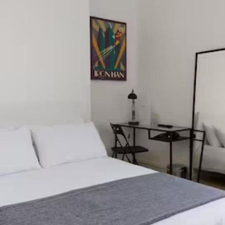 Stylish Double Room In City Centre - Shared Bathroom - Parking Preston  Exterior photo